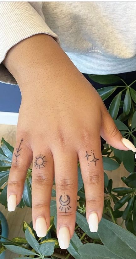 Sun And Moon Finger Tattoos For Women, Thumb Knuckle Tattoo, Tpwk Finger Tattoo, Tarot Finger Tattoo, Half Sun Finger Tattoo, Celestial Finger Tattoos For Women, Celestial Finger Tattoo, Finger Skull Tattoo, Finger Stick And Poke Tattoo