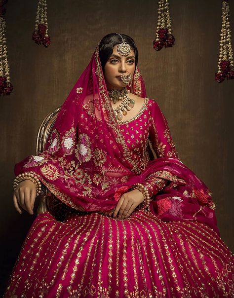 Baraat Dress, Maroon Bridal Lehenga, Red Wedding Lehenga, Abhinav Mishra, Ali Xeeshan, Anand Karaj, Boho Chic Wedding Dress, Ethnic Clothes, Indian Wedding Bride