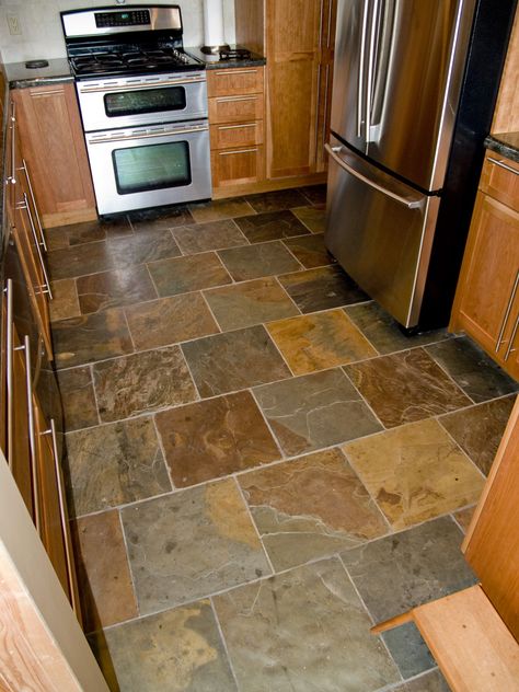 Slate floor | natural slate 16x16 set in a brick pattern | Roger Theriault | Flickr Kitchen Floor Ideas, Kitchen Floor Tile Design, Kitchen Flooring Trends, Slate Kitchen, Floor Tiles Design, Tuscan Kitchen, Floor Tile Design, Mediterranean Home Decor, Floor Ideas