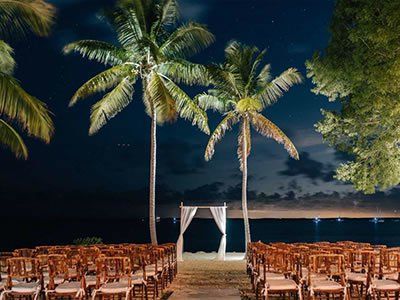 Key Largo Lighthouse Coral Beach - Key Largo, Florida #4 Wedding Venues Budget, Florida Wedding Venues Beach, Budget Wedding Venue, Wedding Venues Florida, Florida Keys Wedding Venues, Miami Wedding Venues, Florida Keys Wedding, Florida Destinations, Destin Florida Wedding