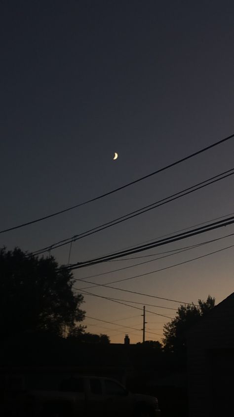 Moon Aesthetic Landscape, Moon Asthetics Photos, Crescent Moon Pictures, Moon Asethic Pictures, Moon Dp, Night Asthetics Photos, Eyes Lyrics, Midnight Moon, Ghost Photography