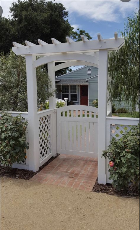 Bungalow Gate, Pergola Gate, Gate Pergola, Redwood Pergola, Gate Arbor, Pergola Build, Halloween Decor Inspiration, Easy Diy Halloween Decor, Garden Arbour