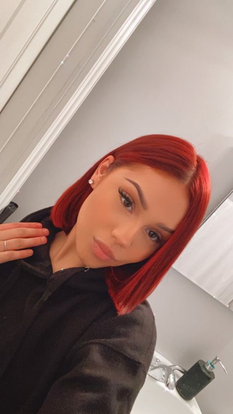 Orange Bob Hair, Short Red Hair Styles, Bob Red Hair, Red Hair Bob, Red Short Hair, Trendy Hair Color Ideas, Red Hair Short, Red Bob Hair, Hair Style Girl