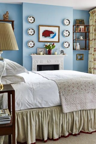 Lulworth Blue, Blue Interiors, Victorian Bedroom, London Interior, Country Cottage Decor, English Cottage Style, Farrow And Ball, London Flat, Country Style Homes