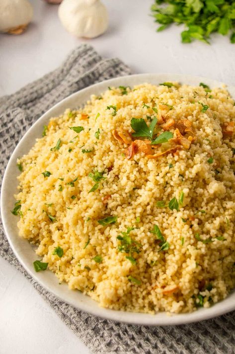 Couscous Easy Recipe, Delicious Couscous Recipes, Couscous Side Dishes Dinner, Cous Cous Side Dish Recipes, Couscous Seasoning Recipes, Garlic Butter Couscous, Flavorful Couscous Recipes, Flavored Couscous Recipes, Garlic Parmesan Couscous