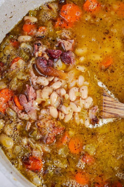 ham hock and beans, beans with ham hock, ham hock recipes Ham And Pinto Beans, Ham Hock And Beans, Beans With Ham Hock, Beans And Ham Hocks, Hock Recipes, Beans Breakfast, Crockpot Ham And Potatoes, Beans With Ham, Ham Hock Soup