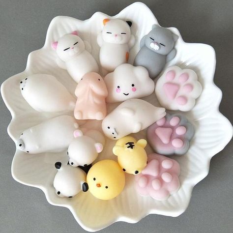 Mochi Cat, Fimo Kawaii, Crea Fimo, Figet Toys, Cool Fidget Toys, Cute Squishies, Kawaii Toys, Tanah Liat, Cute Clay