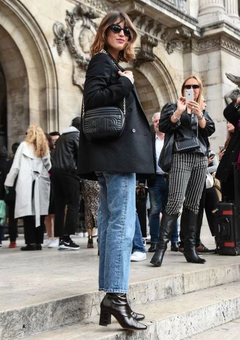 Jeanne Damas Boots, Jeanne Damas Outfits, Parisian Boots, Jeanne Damas Winter, Parisian Winter Style, French Boots, French Winter Fashion, Parisian Style Winter, Jeanne Damas Style