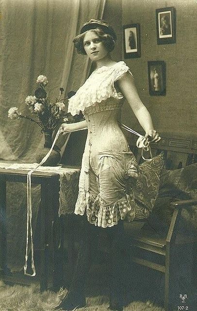 I have to say, I am glad we don't have to wear these anymore. Edwardian Combinations, Victorian Lingerie, Edwardian Corsets, Vintage Foto's, Pin Up Vintage, Lingerie Vintage, 파티 드레스, Retro Lingerie, Vintage Corset