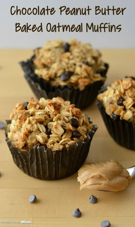 With school starting next week, we're all looking for quick and easy breakfast ideas to make the mornings go smoother. But I want my girls ... Breakfast Oatmeal Muffins, Peanut Butter Baked Oatmeal, Baked Oatmeal Muffins, Oatmeal Muffin Recipes, Banana Baked Oatmeal, Baked Oatmeal Cups, Breakfast Oatmeal, Oatmeal Cups, Oatmeal Muffins