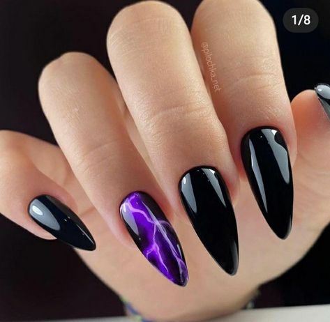 Purple And Black Nail Ideas, Purple And Black Nails Designs, Purple And Black Halloween Nails, Black Purple Nails, Purple And Black Nails, Black And Purple Nails, Horror Nails, Purple Acrylic Nails, Halloween Acrylic Nails