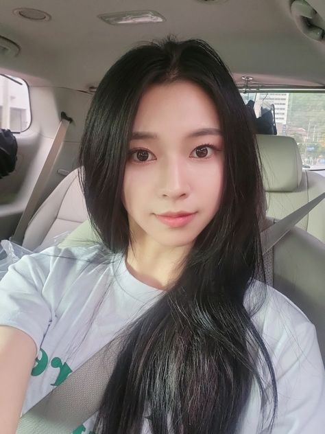 3YE yurim selfie pfp icon photo 3ye Yurim, Selfie Pfp, Girl Group, Color