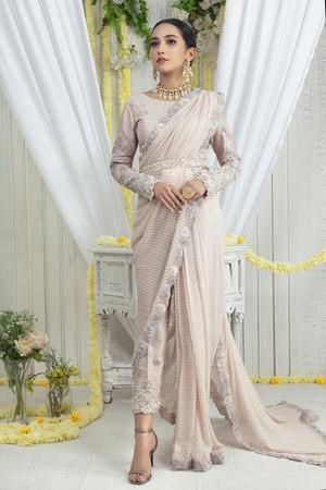 Pant Sari, Saree With Pants, Indian Outfits Modern, Blush Blouse, Raw Silk Blouse, Saree Ideas, Saree Wearing Styles, Sari Design, Resham Work