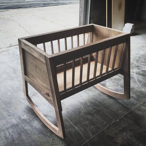 Homemade bassinet Bassinet Diy Wooden Plans, Wood Bassinet Plans, Diy Wood Bassinet, Diy Bassinet Ideas How To Make, Wooden Bassinet Ideas, Homemade Bassinet, Bassinet Plans, Diy Bassinet Ideas, Diy Baby Bassinet