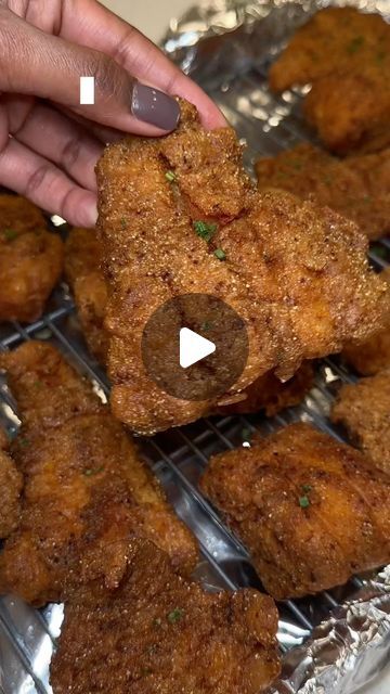 Fried Snapper, Fried Catfish, Red Snapper, Fried Fish, Catfish, Soul Food, Fish Recipes, Easy Dinner, Seafood