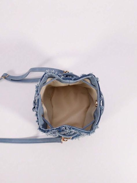 Denim Bucket Hat, Boho Trends, Denim Crossbody, Denim Decor, Tie Dye Denim, Drawstring Bucket Bag, Estilo Boho Chic, Bucket Bags, Bag Trends