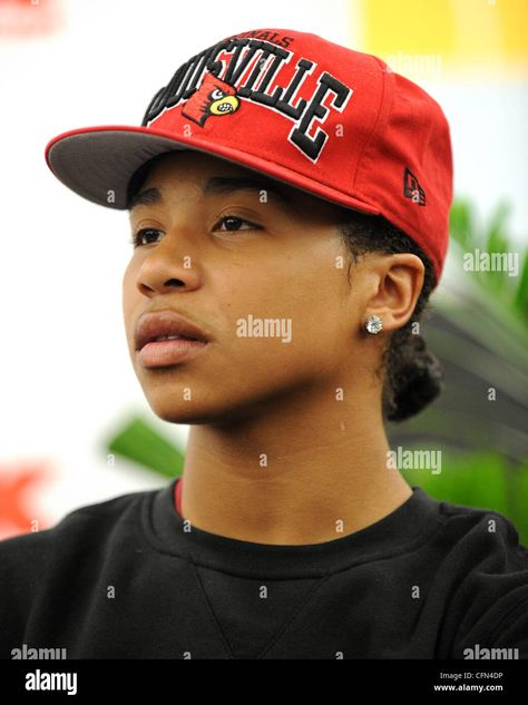 Download this stock image: Roc Royal of Mindless Behavior signs autographs for fans during a meet and greet event held at a Kmart store in Miami Miami, Florida - 08.02.12 - CFN4DP from Alamy's library of millions of high resolution stock photos, illustrations and vectors. Roc Royal Mindless Behavior, Santo August, Roc Royal, Mindless Behavior, Light Skin Men, Boys With Curly Hair, Meet And Greet, Black Boys, Light Skin