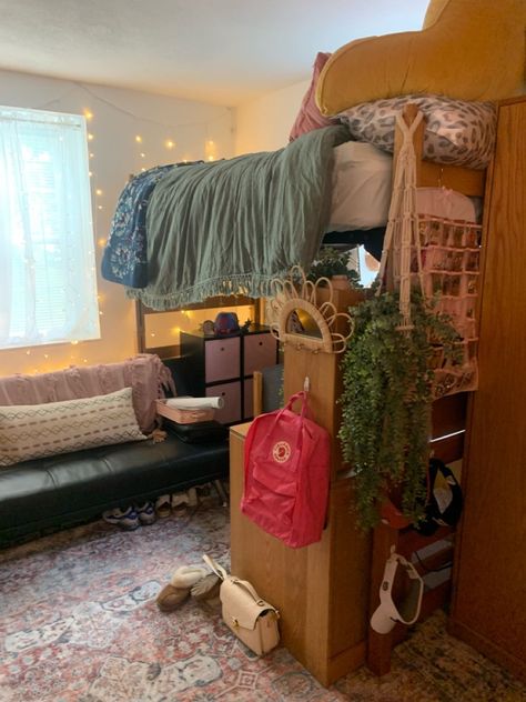 Boho Dorm Bedding, Triple Dorm Room Ideas College Students, Lofting Beds In Dorm Room, Crunchy Dorm Room, Futon Under Loft Bed Dorm, Dorm With Futon, Dorm Room With Futon, Dorm Room With Couch, Dorm With Couch