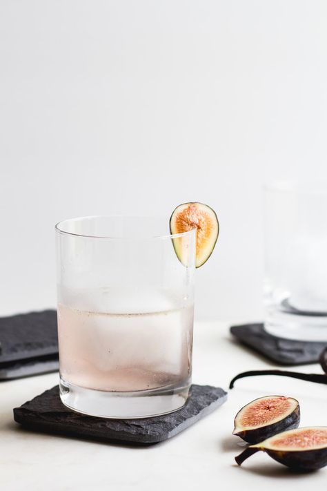 Fig, Vanilla Bean + Gin Cocktail — Sarah J. Hauser | nourish your soul Reform Kitchen, Vanilla Cocktail, Best Gin Cocktails, Cocktail Fruit, Best Gin, Healthy Version, Gin Cocktail, Fresh Figs, Gin Cocktails