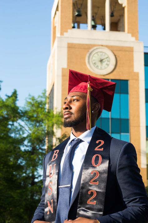 Black Male Graduation Photoshoot, Graduation Photoshoot Men Photo Ideas, Graduation Man Photoshoot, Grad Pic Poses For Boys, Graduation Picture Ideas For Men, College Graduation Men, College Graduation Photoshoot Ideas For Guys, Male Nurse Graduation Pictures, Law School Graduation Pictures Men