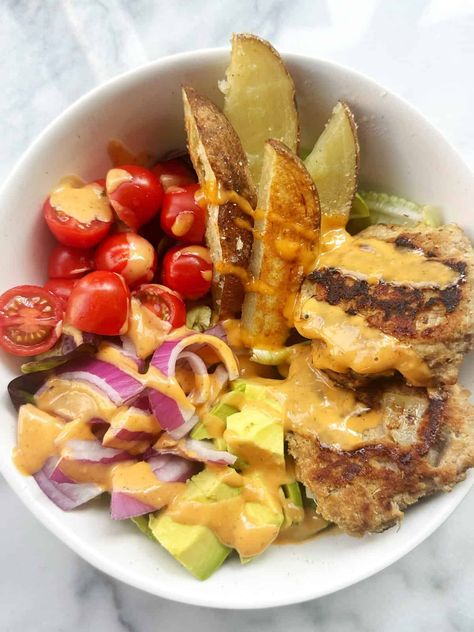 Gluten Free Turkey Burgers - Lesswithlaur Gluten Free Turkey, Gluten Free Buns, Ranch Pasta Salad, Aip Recipes, Turkey Burger, Beef Burgers, Trending Recipes, Turkey Burgers, Chicken Stir Fry