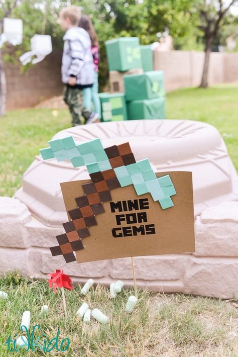 Minecraft Sword and Pickaxe Craft Project | Tikkido.com Minecraft Lego Party, Minecraft Birthday Activities, Minecraft Games For Birthday Parties, Girl Minecraft Party, Stampy Longnose, Minecraft Party Activities, Minecraft Birthday Party Games, Minecraft Party Games, Minecraft Party Ideas