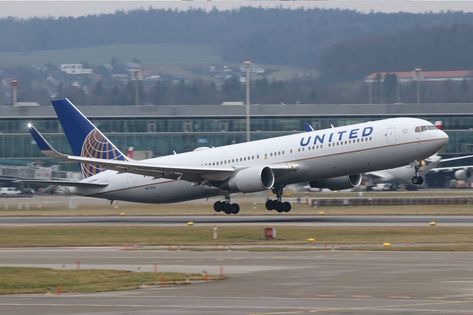 Boeing 757, Boeing 767, Civil Aviation, Aircraft Pictures, United Airlines, American Airlines, Military Aircraft, Airlines, Heavy Metal