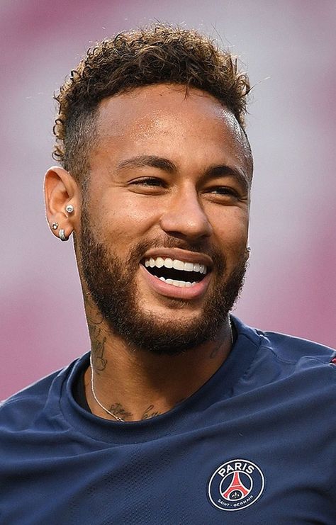 Football Player Drawing, Neymar Psg, Neymar Jr Wallpapers, Messi And Neymar, Neymar Football, Football Players Images, Breast Workout, Soccer Quotes, Borussia Dortmund