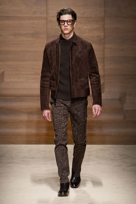 Ootd Men Casual, Guys Aesthetic, Dreamy Artwork, Salvatore Ferragamo Men, Formal Mens Fashion, Ferragamo Men, Gq Style, Brown Suede Jacket, Dapper Men