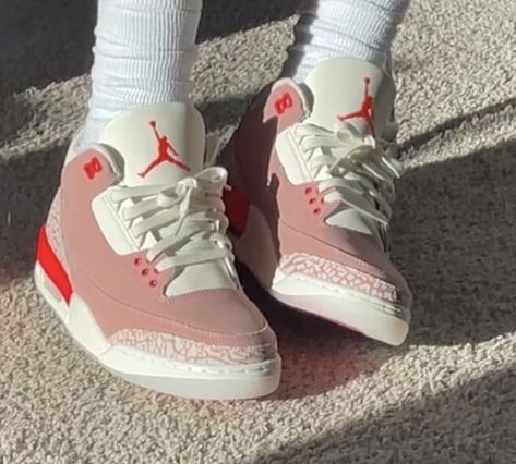 Jordan 3 Rust Pink, Jordan 3 Retro Rust Pink, Shoes List, Jordan 3s, Pink Jordans, Jordan Shoes Girls, Pretty Shoes Sneakers, Jordan Shoes Retro, Jordan 3 Retro