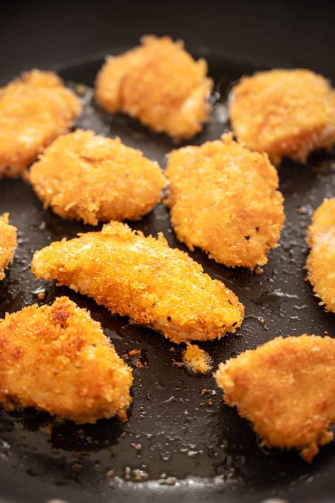 Satisfy your fast food cravings at home with these healthier, homemade chicken nuggets. Only a few recognizable ingredients are needed. Try our simple Honey Mustard Dipping Sauce, too. Kids and adults love this recipe! Freeze Meals, Thriving Home, Frozen Chicken Nuggets, Honey Mustard Dipping Sauce, Homemade Chicken Nuggets, Mustard Dipping Sauce, Chicken Nugget Recipes, Hot Bread, Nuggets Recipe