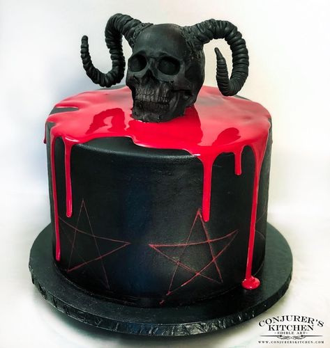 Gothic Birthday Cakes, Scary Cakes, Gothic Cake, Metallic Cake, Pretty Birthday Cakes, Cool Birthday Cakes, Metal Girl, Decadent Desserts, Most Favorite