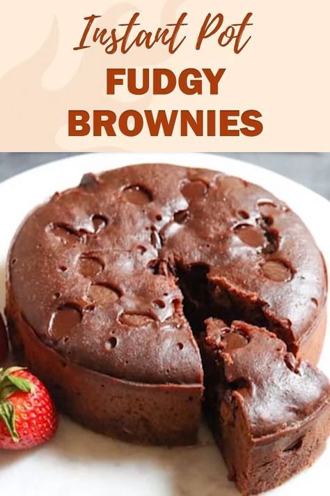 Instant Pot Fudgy Brownies/ to try with a gluten-free flour mix Desert In Instant Pot, Pressure Cooker Brownies, Pressure Cooker Baking, Instapot Deserts Recipes, Instant Pot Baking Recipes, Instant Pot Deserts, Instant Pot Recipes Desserts, Instapot Dessert Recipes, Instant Pot Brownies