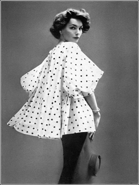 Georgia Hamilton in black and white polka-dotted silk jack… | Flickr Fashion 1920s, Cristobal Balenciaga, 50s Women, Dots Fashion, 1950 Fashion, Fifties Fashion, Design Moda, Fashion 1950s, Richard Avedon