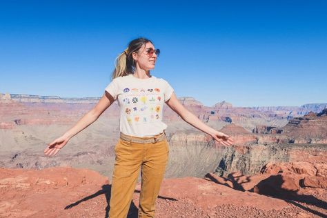 Hiking Outfit Grand Canyon, Grand Canyon Outfit Ideas, What To Wear To Antelope Canyon, What To Wear To The Grand Canyon, Outfits For Grand Canyon, Grand Canyon Outfit Fall, Grand Canyon Vacation Outfits, Southwest Outfits Women, Grand Canyon Outfit Summer