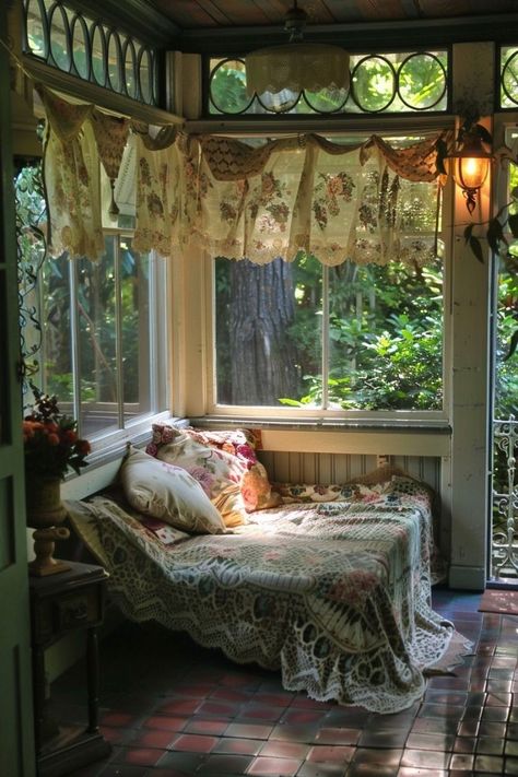 Old Lady House, Grandmas House Aesthetic, Reading Nook Ideas, Granny House, Mobile Home Renovations, Nook Ideas, House Aesthetic, Interior D, Romantic Decor