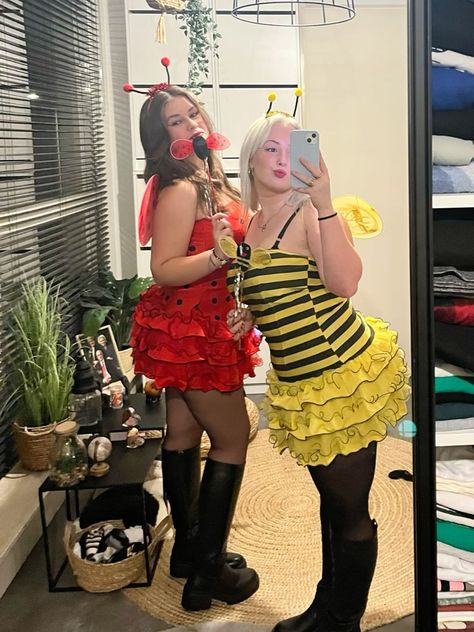 Ladybug And Bumblebee Costume, Halloween Costumes Ladybug, Cute Bug Costumes, Ladybug And Bee Costume, Ladybug Costume Women, Bee Halloween Costumes, Love Bug Costume, Wlw Costumes, Wlw Halloween Costume Ideas