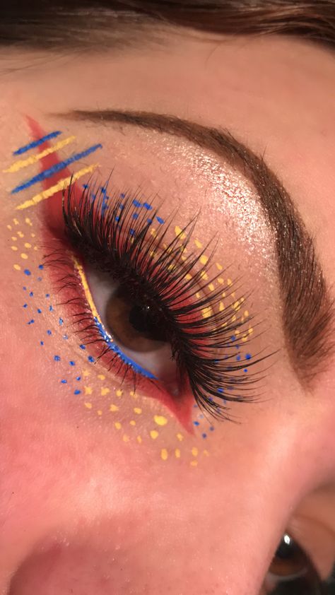 Primary Colors ❤️💙💛 Primary Color Eye Makeup, Primary Color Eyeshadow, Primary Color Makeup Look, Primary Color Makeup, Interesting Eye Makeup, Primary Colors Aesthetic, Colorful Makeup Looks, Eyeshadow Aesthetic, Funky Makeup