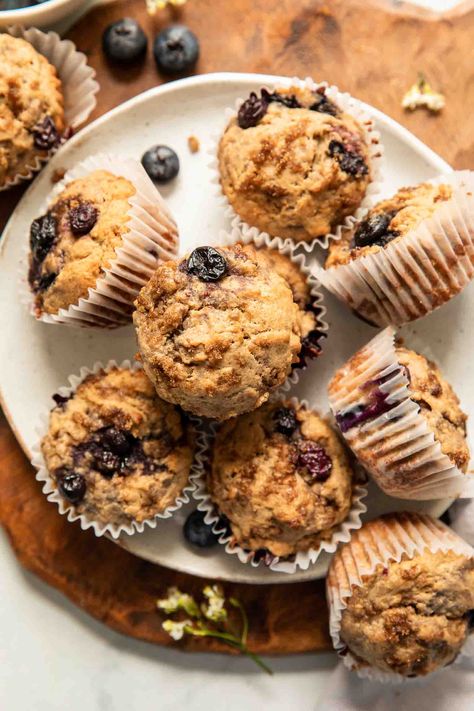 Healthy Protein Muffins, Muffins Zucchini, Paleo Blueberry Muffins, Blueberry Protein Muffins, Banana Protein Muffins, Protein Muffin Recipes, Banana Blueberry Muffins, Banana Protein, Healthy Muffin Recipes