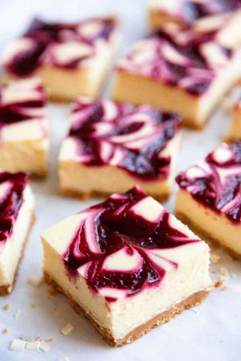 Caramel Cheesecake Bars, Raspberry Cheesecake Bars, Best White Chocolate, Blueberry Cheesecake Bars, White Chocolate Raspberry Cheesecake, Quick Baking, Chocolate Raspberry Cheesecake, White Chocolate Cheesecake, Cheesecake Bar Recipes