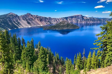 Crater Lake National Park in Oregon is the Best Hidden Gem Campground - Thrillist Lake Retba, Fall Creek, Backcountry Camping, Crater Lake National Park, Cascade Mountains, Crater Lake, Water Can, Japan Photo, Hidden Gem