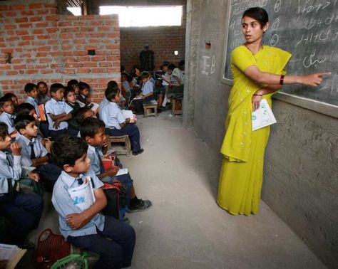 Remembering our Teachers :) School Teacher Outfits Indian, Teachers Day Outfit Indian, Teacher Picture Day, Architecture Challenge, Teacher's Outfits, Indian Teacher, School Teacher Outfit, Teacher Outfit Ideas, Picture Day Outfit