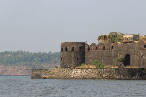 Murud-Janjira is the local name for a fort situated on an island just off the coastal village of Murud, in the Raigad district of Maharashtra, India. Alibag Beach, Janjira Fort, Coastal Village, Lay Photo, Shivaji Maharaj, Ganpati Decoration, Photo Art Gallery, Pictures Of People, Stone House