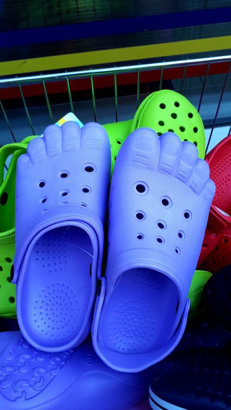 Croc High Heels, Cursed Shoes, Weird Crocs, High Heel Crocs, Crocs Funny, Cinema Room Design, Cool Crocs, Crocs Collection, Weird Shoes