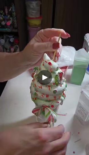 Fake Bake Tutorial, Fake Bakes, Mr Grinch, Fake Bake, New Crafts, Grinch, Baking