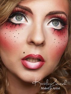 Ladybug Makeup Women, Scare Actor, Doll Makeup Halloween, Fantasy Make-up, Halloween Make-up Looks, Theatrical Makeup, Haunted Dolls, Doll Makeup, Special Effects Makeup