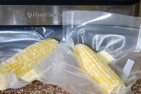 corn on the cob vacuum sealed Blanching Corn, Make Corn On The Cob, Freezing Fresh Corn, Sweet Corn On The Cob, Freezing Corn, Sous Vide Vegetables, Corn Side, Corn Side Dish, Freezer Packs