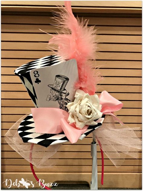 12 Alice in Wonderland Party Favor Ideas & Crafts - Debbee's Buzz Wonderland Moodboard, Mad Alice In Wonderland, Diy Mad Hatter Hat, Flamingo Croquet, Mad Alice, Alice In Wonderland Hat, Diy Tea Party, Alice In Wonderland Crafts, Wonderland Decorations