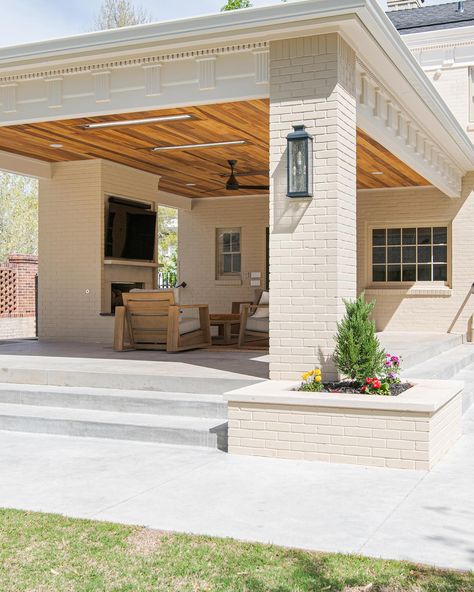 Cozy, clean, and contemporary. This newly remodeled patio area by Standford Remodeling features flush mount WD-Series heaters for outdoor comfort in any weather.

This summer, upgrade your space and spend more time outdoors with the WD-Series. 

#patiodesign #outdoorlivingspace #outdoorlivingspaces #remodelingideas Pergola With Fan, Covered Patios Attached To House, Flat Roof Covering, Indoor Outdoor Living Room, Deck Remodel, Covered Patio Design, Outdoor Covered Patio, Beach House Plans, Outdoor Living Rooms