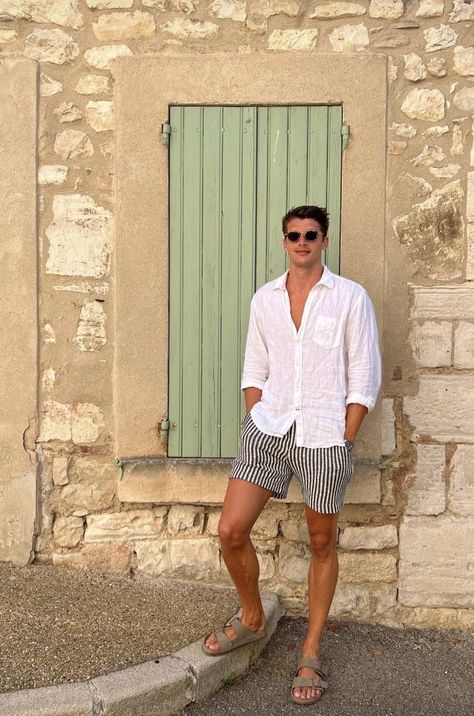 Mens Outfit Italy, Men’s Summer Italy Outfit, Mens Costa Rica Outfit, Men Italian Outfit, Men Summer Linen Outfits, Mens La Style, Men’s Casual Summer Style, Men’s Beach Outfit Ideas, Men’s Summer Fashion Italy